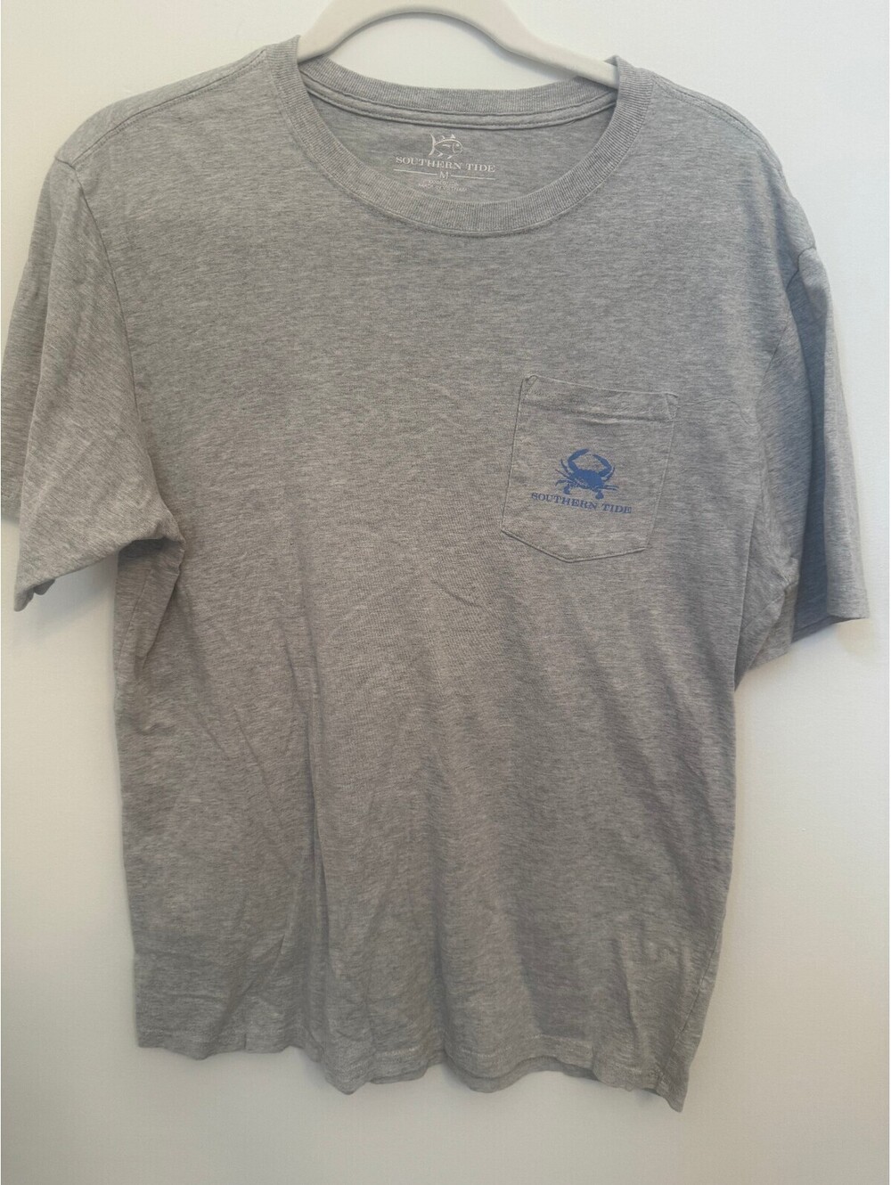 Southern Tide gray graphic pocket T-shirt